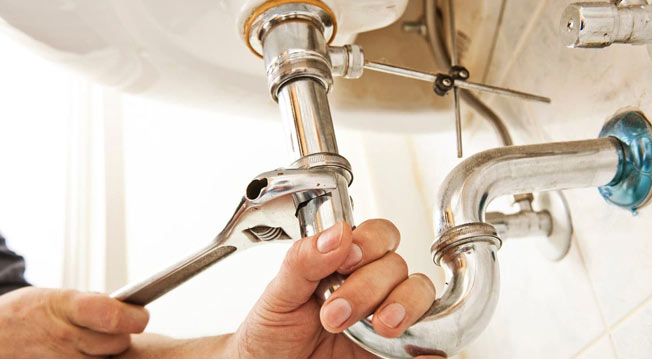 Hiring a professional plumber in the Avon, Ohio area